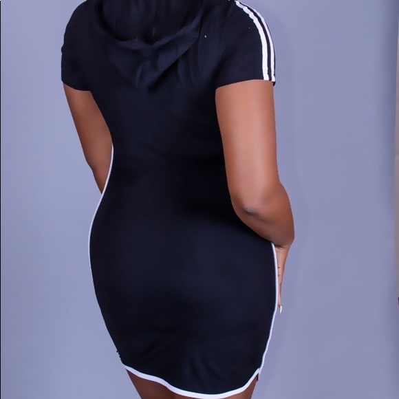 Black dress with hood - Picture 2 of 2